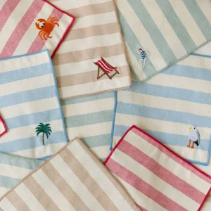 Roupa de mesa Barra, em algodão, com motivos de verão bordados